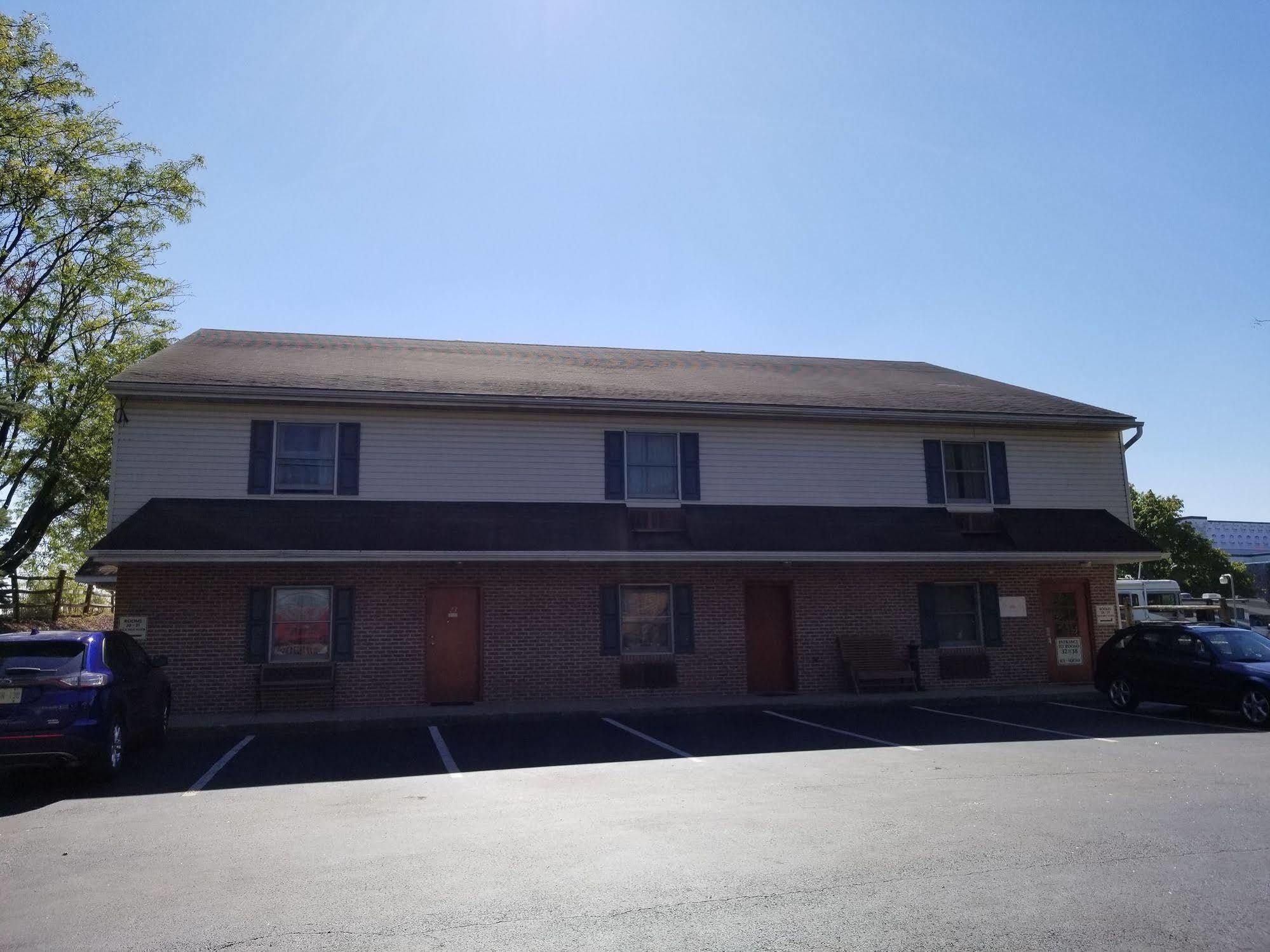 Classic Inn Lancaster Smoketown  Exterior photo